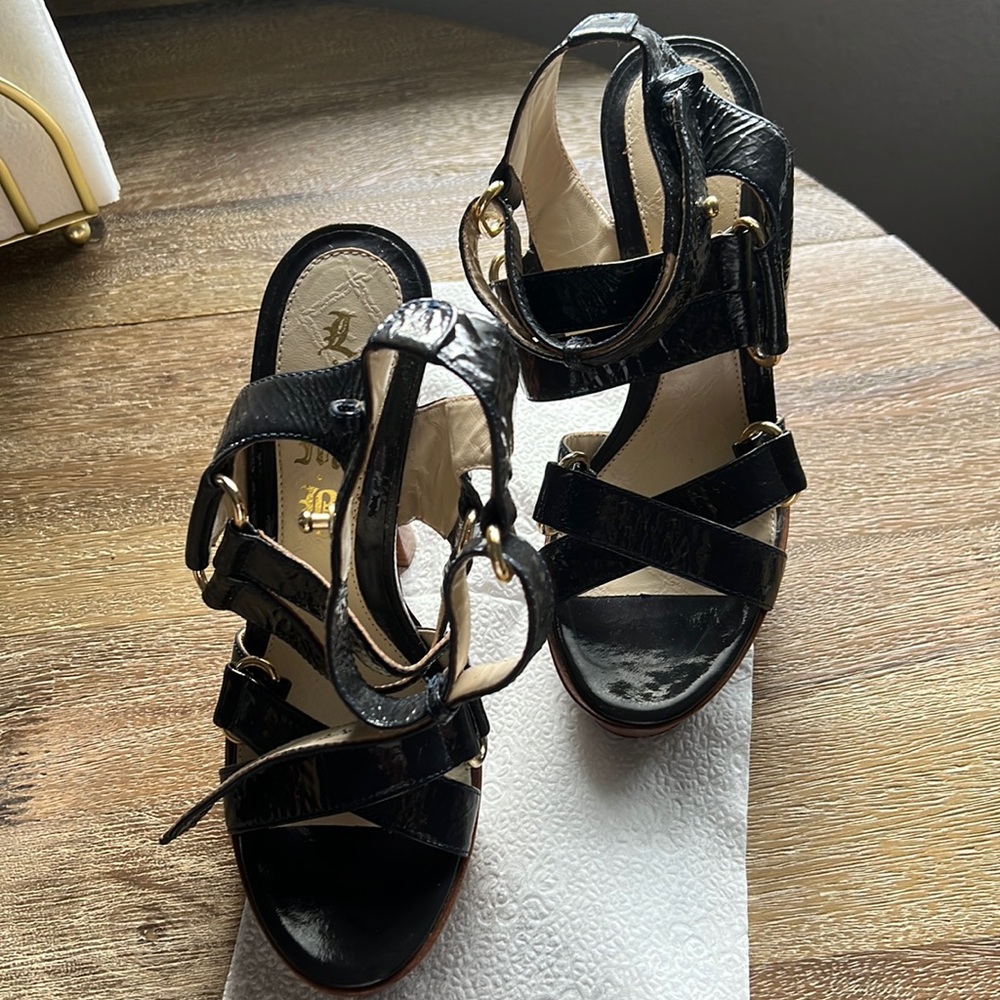 Lamb Charcoal Gray patent Sandals